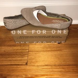 Toms Shoes